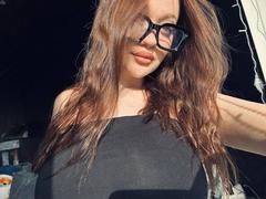 EstelaGallo - female with brown hair and  big tits webcam at LiveJasmin