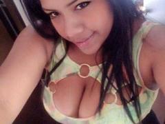 paolabom - female with black hair and  small tits webcam at ImLive