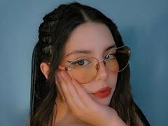 PaolaLyon from xLoveCam