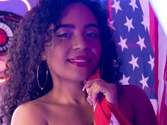 Paolitakenn - female with brown hair and  big tits webcam at ImLive