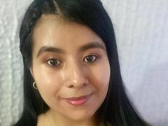 PaquitaHot - female with brown hair webcam at xLoveCam