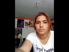 Pathy69 - female webcam at xLoveCam