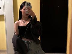 ColbyMccrum - female with black hair and  big tits webcam at LiveJasmin