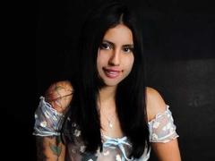 PaulaMissi - female with brown hair webcam at LiveJasmin