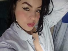 PaulaEllie - female with black hair and  big tits webcam at xLoveCam