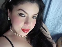 PaulaEllie - female with black hair and  big tits webcam at xLoveCam