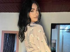 Paulaa - female webcam at xLoveCam