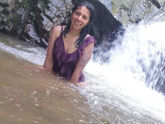 PauletteLove from xLoveCam