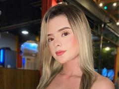 PauliAdams - blond female webcam at xLoveCam