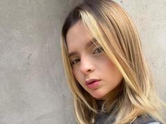 PauliAdams - blond female webcam at xLoveCam