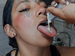 RossiePiercen - female with black hair webcam at LiveJasmin