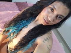 RossiePiercen - female with black hair webcam at LiveJasmin