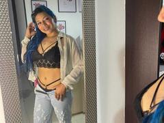 RossiePiercen - female with black hair webcam at LiveJasmin