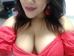 PaulinaQueens from xLoveCam
