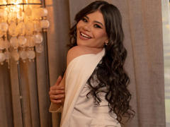 PaulinaValley - female with black hair webcam at xLoveCam