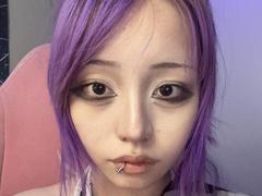 PaulineBitah - female webcam at xLoveCam