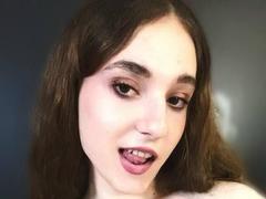 PeachyPixiee - shemale with brown hair and  big tits webcam at xLoveCam