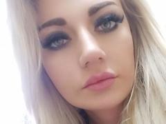 PenelopeAmore - female webcam at xLoveCam