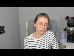 PenniPel from xLoveCam