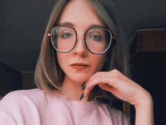 PennyDelight - blond female with  small tits webcam at xLoveCam