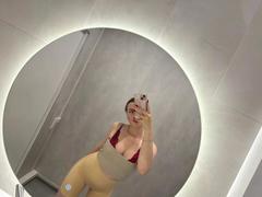 JasmineFeelingss - female with brown hair and  big tits webcam at xLoveCam
