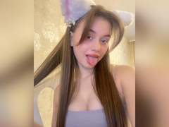JasmineFeelingss - female with brown hair and  big tits webcam at xLoveCam