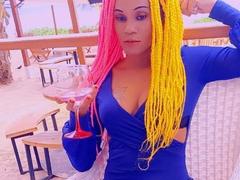 Pepitaa - female with black hair webcam at xLoveCam