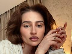 PhantomChristy - female with brown hair and  big tits webcam at LiveJasmin