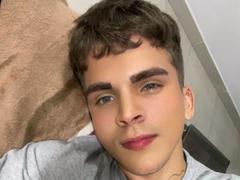 PhillipePinky - male webcam at xLoveCam