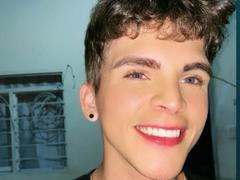 PhillipePinky - male webcam at xLoveCam