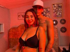 PhoenixEvelyn - couple webcam at xLoveCam