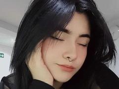Phylavell from xLoveCam