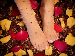 Lovelyfeet - female with black hair and  small tits webcam at xLoveCam