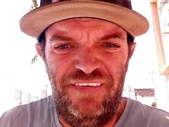 HotPiedro - male webcam at xLoveCam