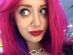 PinkBow - female webcam at xLoveCam