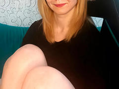 AngelCarly32 - female with red hair and  small tits webcam at xLoveCam
