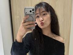 PinkyBlooom - female webcam at xLoveCam