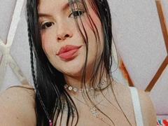 PlayfulCurvy - female with black hair webcam at xLoveCam