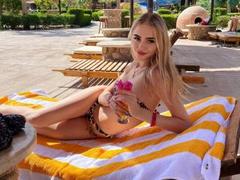 PlayfulfBoo - female webcam at xLoveCam