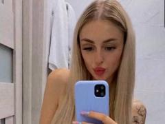 PlayfulfBoo - female webcam at xLoveCam