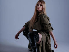 PlayfullBella-hot - blond female webcam at xLoveCam