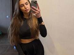 Playna-hot - female with brown hair webcam at xLoveCam