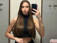 Playna-hot - female with brown hair webcam at xLoveCam