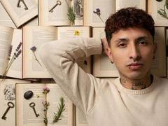 PolMood - male webcam at xLoveCam