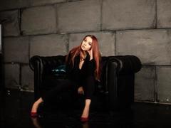PolinaJones - female with red hair webcam at ImLive
