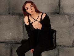 PolinaJones - female with red hair webcam at ImLive