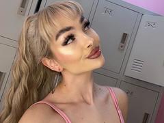 PollyDance - blond female with  small tits webcam at xLoveCam