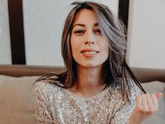 AllureRose - female with brown hair webcam at xLoveCam