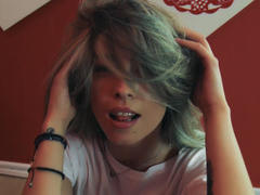 AllureRose - female with brown hair webcam at xLoveCam