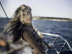 AllureRose - female with brown hair webcam at xLoveCam